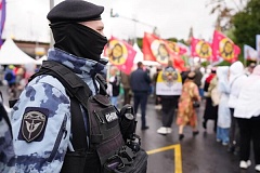 Столичные рогвардейцы обеспечили безопасность крестного хода 